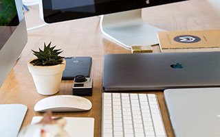 切尔西草包主帅罗塞尼尔下课，6年半合同只干了107天